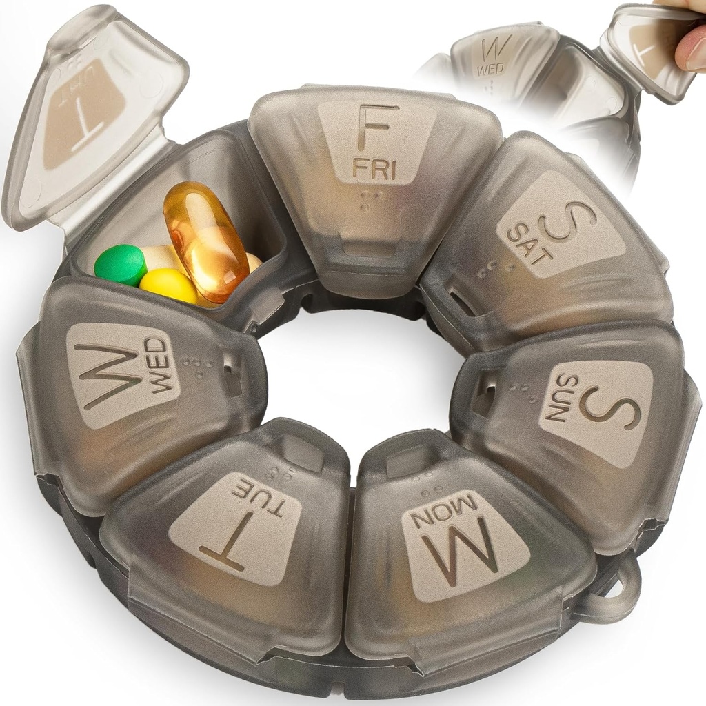 Round Weekly Pill Organizator, TPU Rubberized, Travel Pill Container 7 zile, cu 7 Compartimente mari, mare pentru Daily Vitamine & Suplimente, Cute Pill Case cu litere mari și Braille (Grey)