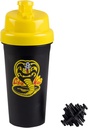Karate Kid Cobra Kai 25oz Shaker Bottle w/Blender Mixer Ball - Măsurători de băutură, Fliptop, Leakproof Schew Lid-Blend Pulbere de proteine, Băuturi sportive, Shakes, Smoothies - Autorizat oficial